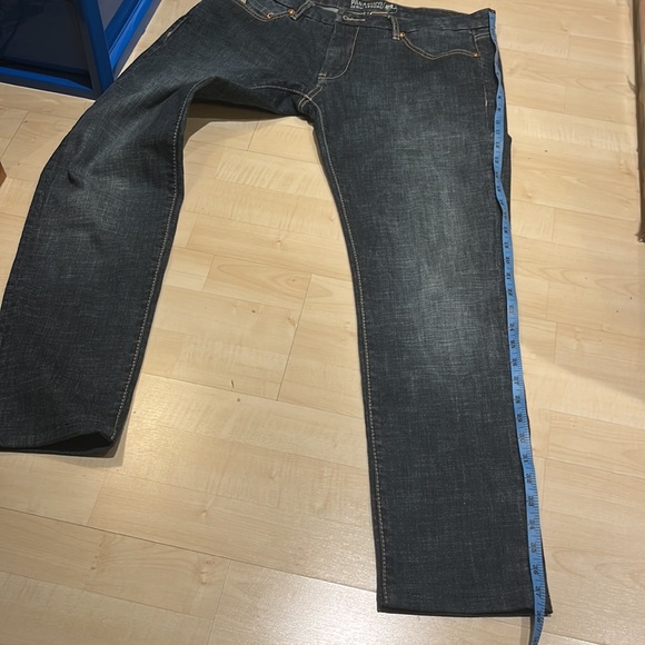 Parasuco Jeans - Picture 12 of 13